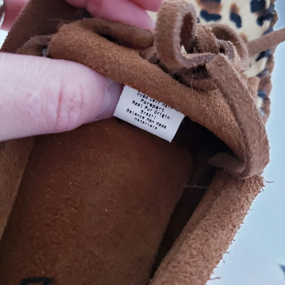 Minnetonka Leopard Print Slip on Moccasins Loafers Kids Size 3